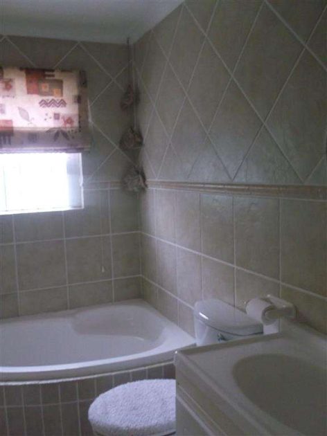 Main bathroom